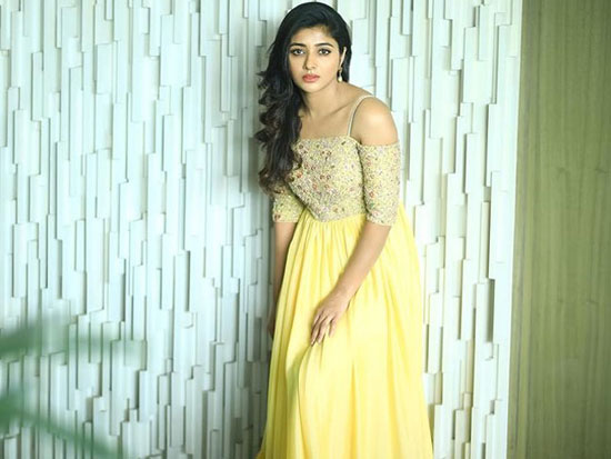 Magnificent Clicks Of Mirnaa In Yellow